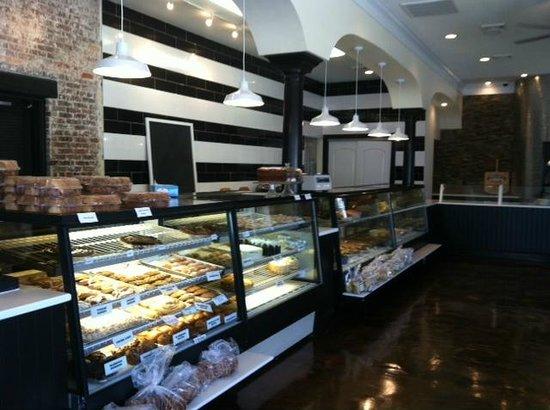 Bennie's Bread & Italian Market