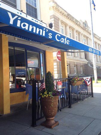 Yianni's Cafe
